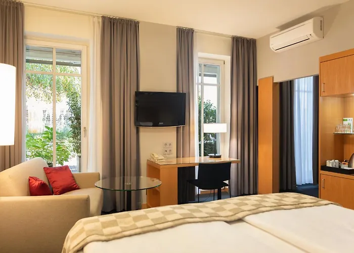 By Ihg