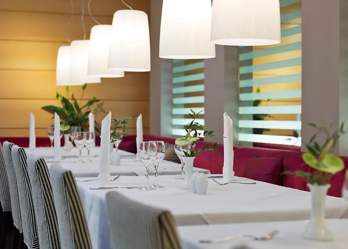 Hotel By Ihg 4*