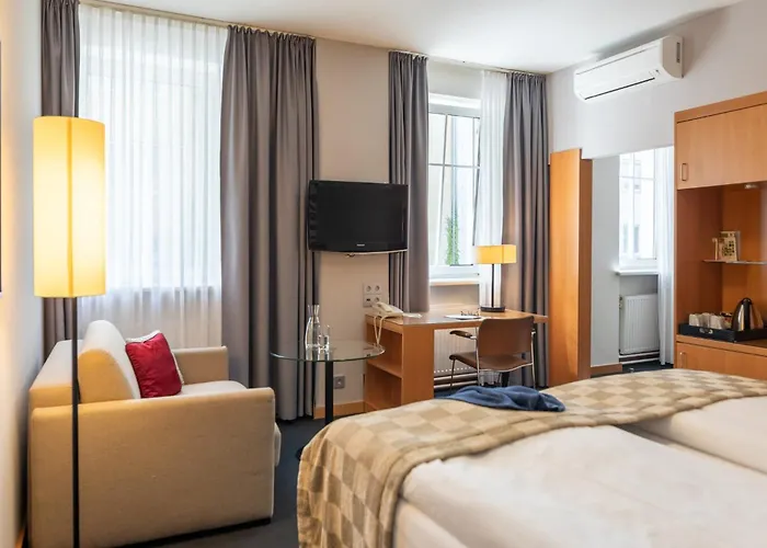 Hotel By Ihg