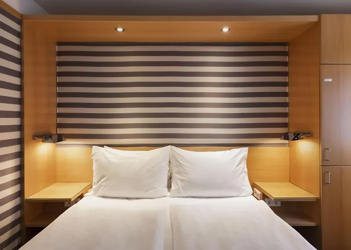 Hotel By Ihg 4*