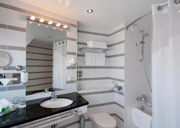 By Ihg 4* Vienna